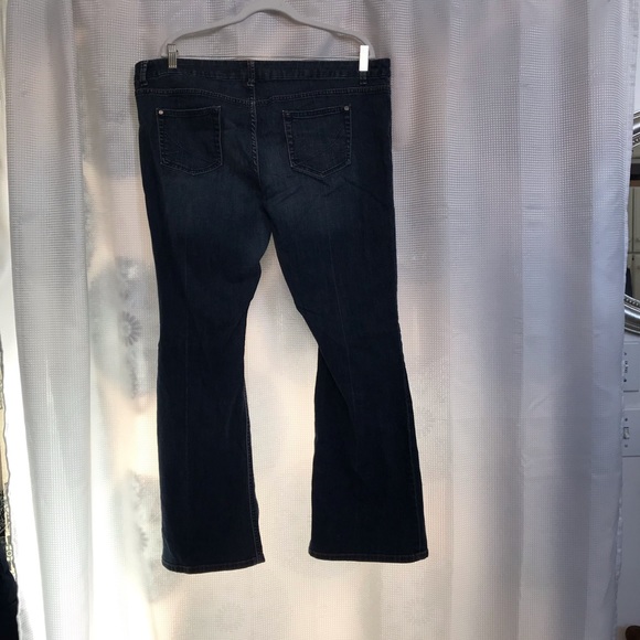 Bisou Bisou Jeans - Picture 2 of 4